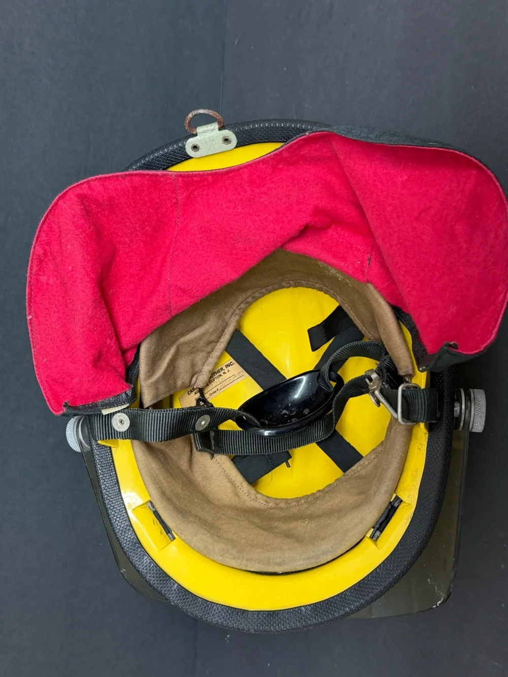 Vintage 90’s Cairns & Brothers Fire Fighter Yellow Style 660X ADJUSTABLE